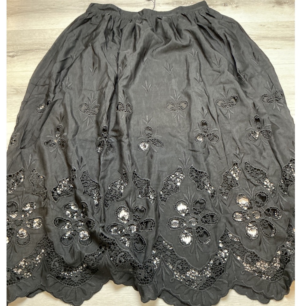 Disturbia Maple Broderie Hem Maxi Skirt Black Size 12 New With Tags - Picture 5 of 7